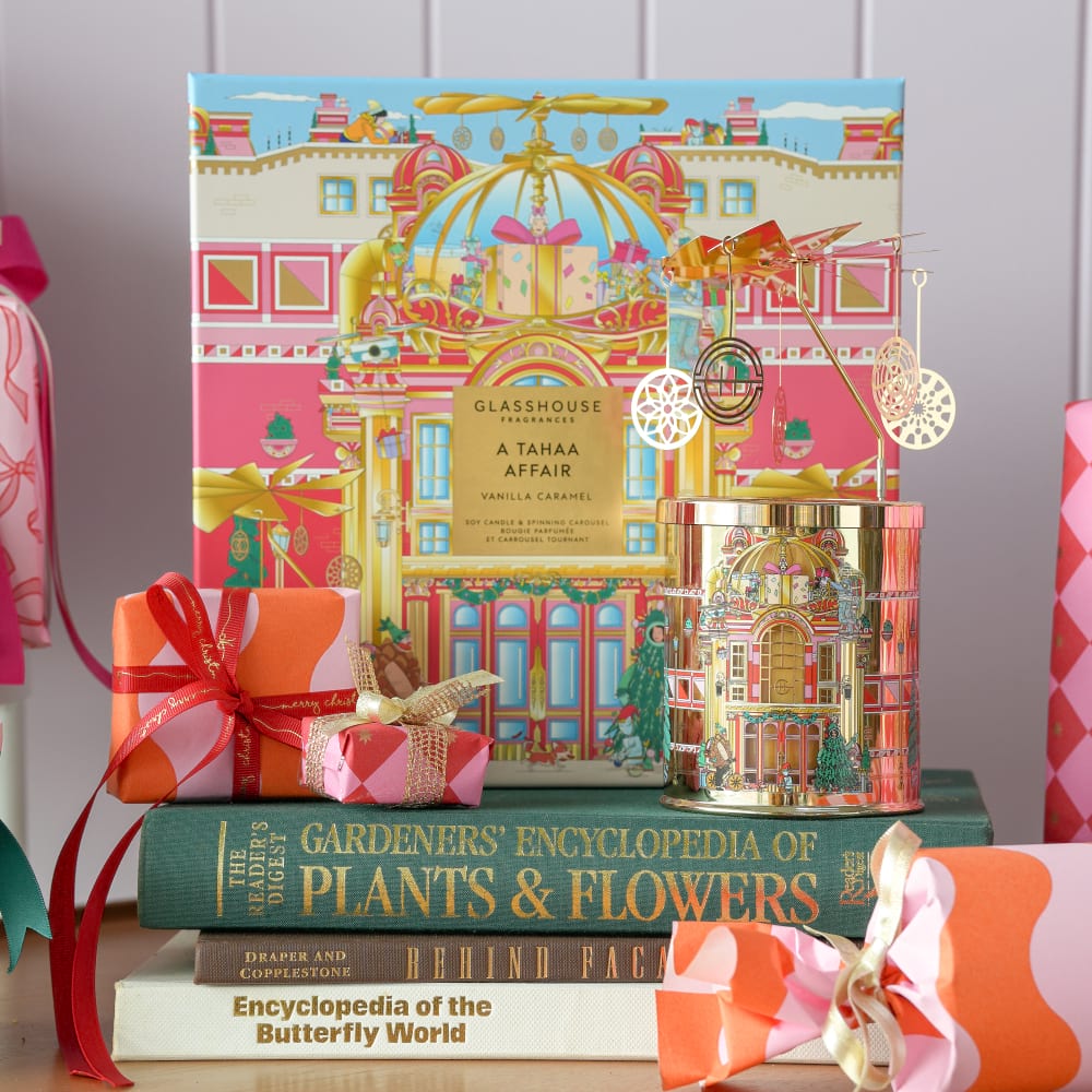 Glasshouse Fragrances â€“ Tahaa Affair Christmas Carousel Set
