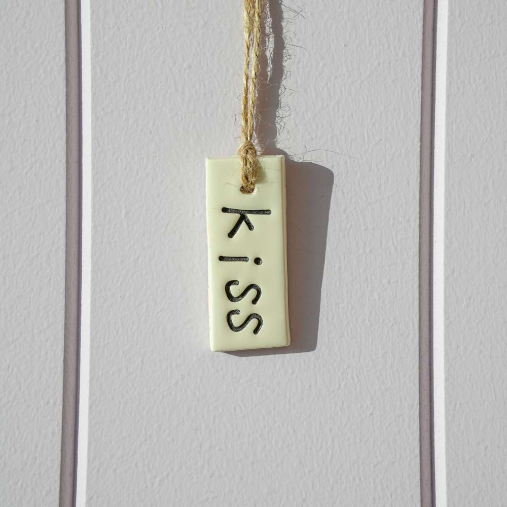 Ceramic Tag -Kiss